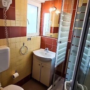 Private Bathroom Single Room